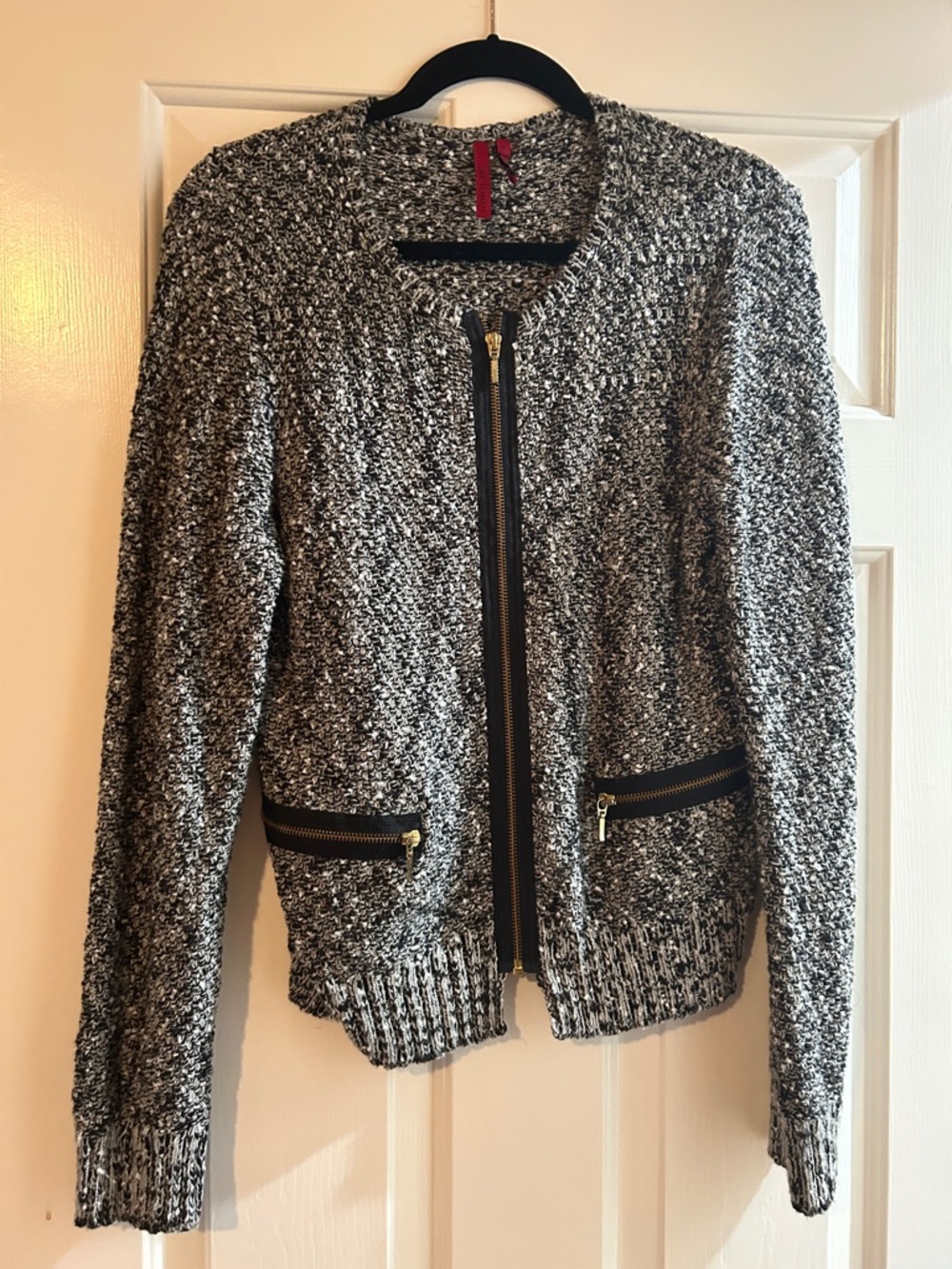 Black & White Textured Zip-Front Women's Cardigan